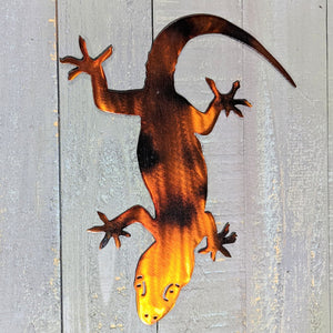 Decorative Crawling Lizard Metal Art