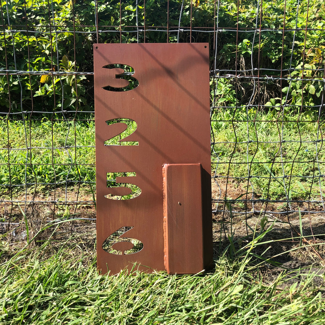 Vertical Address Numbers with Planter - Woodpost Metalworks